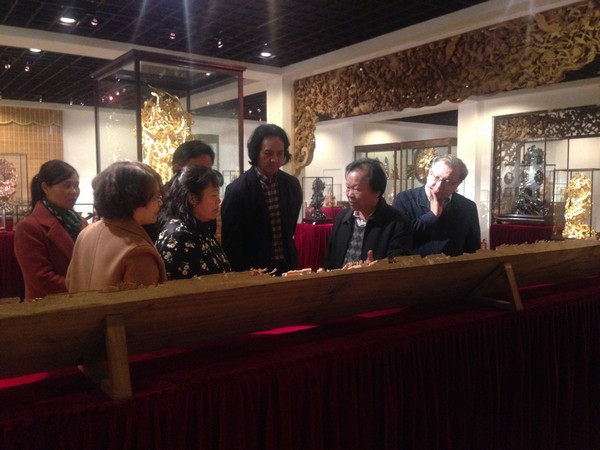 艺葩木雕厂调研现场